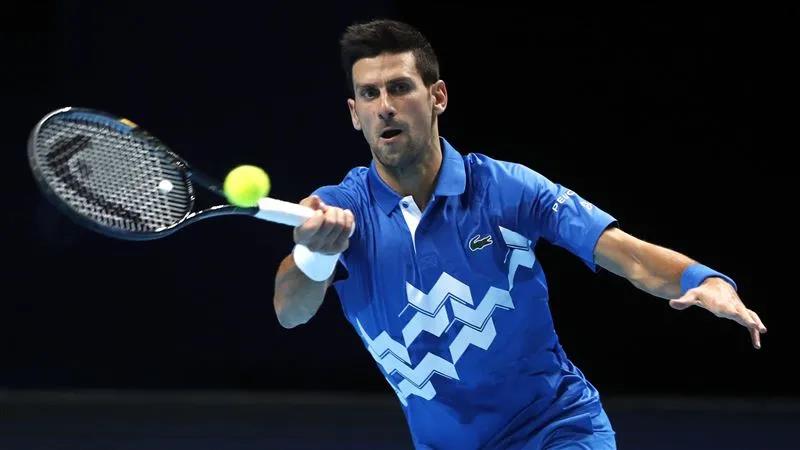 据有利位置 据有利位置