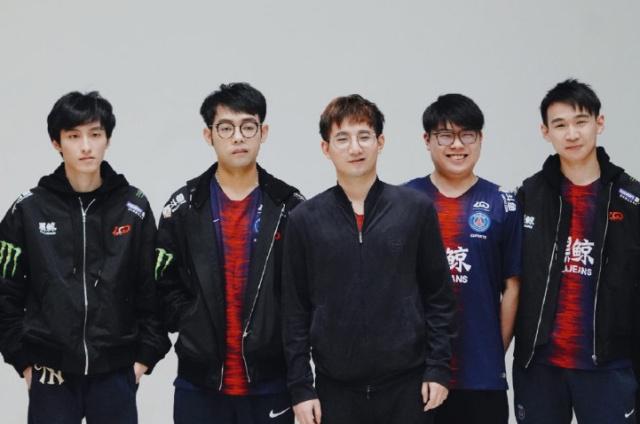 神属性都明 神属性都明