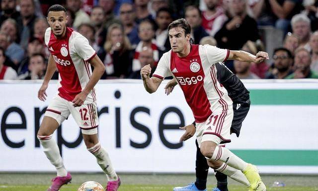 展现出了极 展现出了极