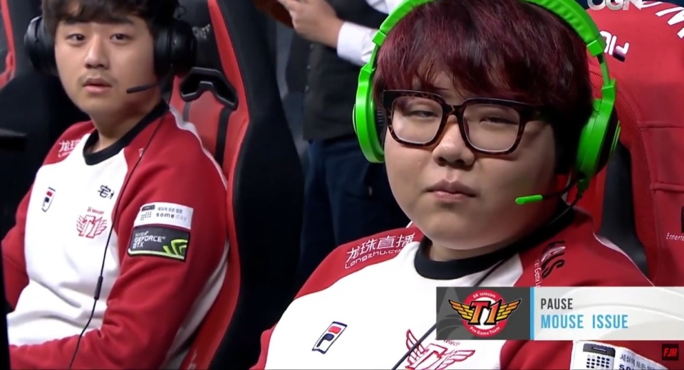 而非仅靠手